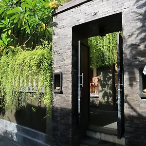3 Mertha ** Kuta (Bali)